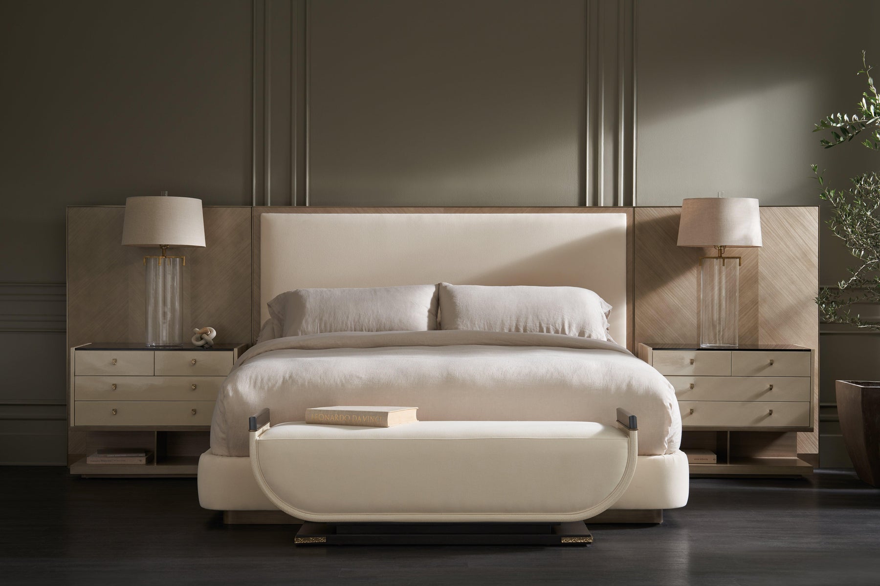 Classic Anthology Bed With Wings