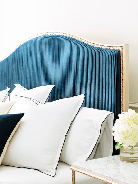Fontainebleau Platform Bed