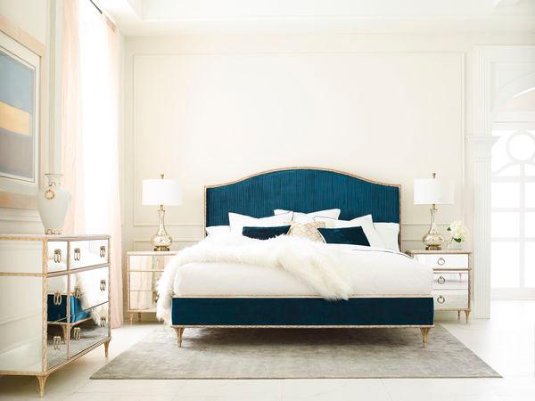 Fontainebleau Platform Bed